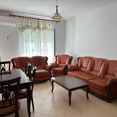 Renting House Vlorë Екстериор снимка