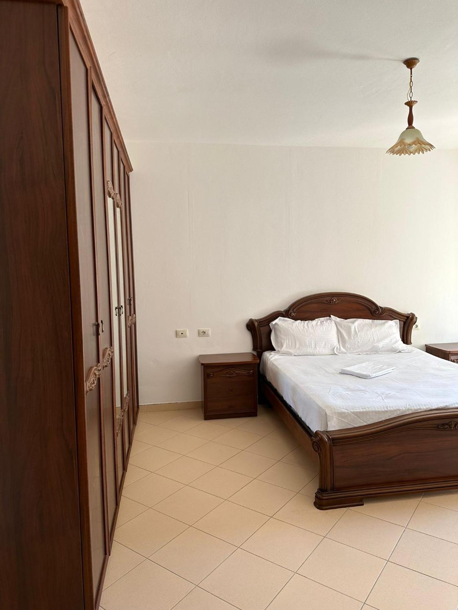 Renting House Vlorë Екстериор снимка