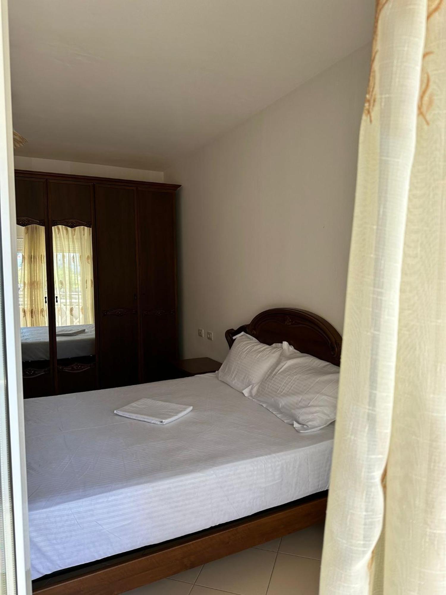 Renting House Vlorë Екстериор снимка